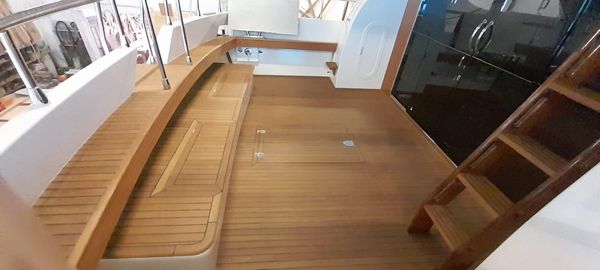 Camuffo 55 Flybridge image