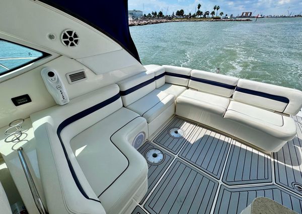 Sea Ray 470 Sundancer image