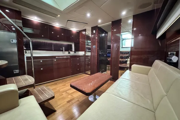 Sea Ray 470 Sundancer image