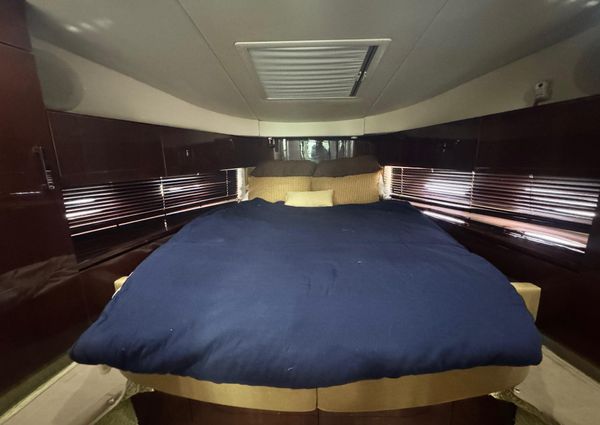 Sea Ray 470 Sundancer image