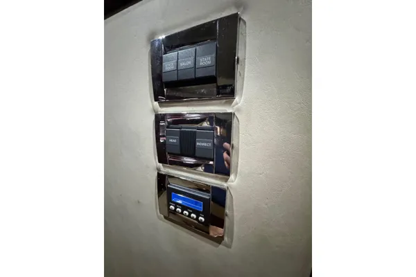 Sea Ray 470 Sundancer image