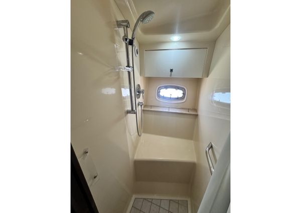 Sea Ray 470 Sundancer image