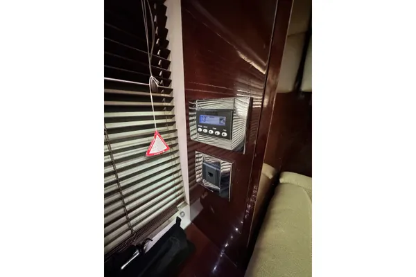 Sea Ray 470 Sundancer image