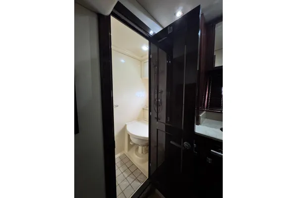 Sea Ray 470 Sundancer image