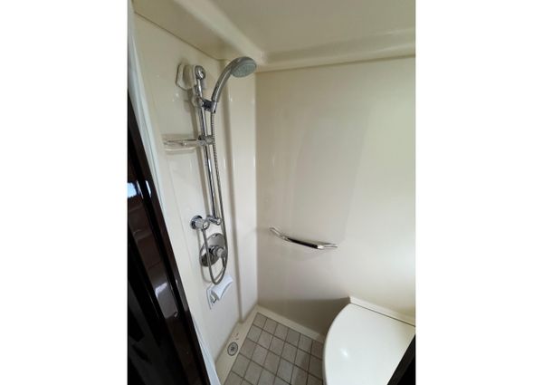 Sea Ray 470 Sundancer image