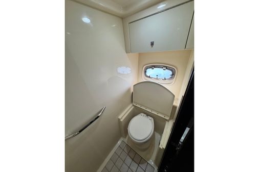 Sea Ray 470 Sundancer image