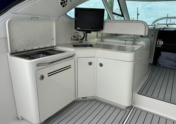 Sea Ray 470 Sundancer image