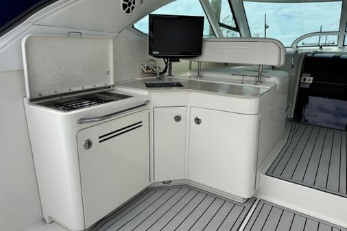 Sea Ray 470 Sundancer image