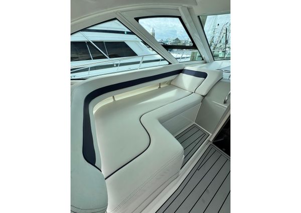 Sea Ray 470 Sundancer image