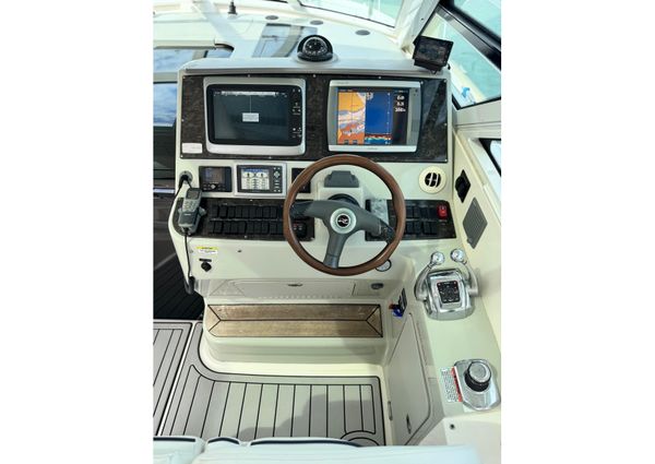 Sea Ray 470 Sundancer image