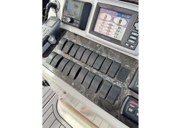 Sea Ray 470 Sundancer image