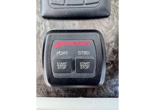 Sea Ray 470 Sundancer image