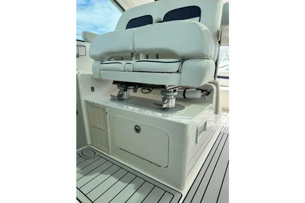 Sea Ray 470 Sundancer image