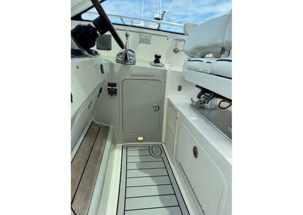 Sea Ray 470 Sundancer image