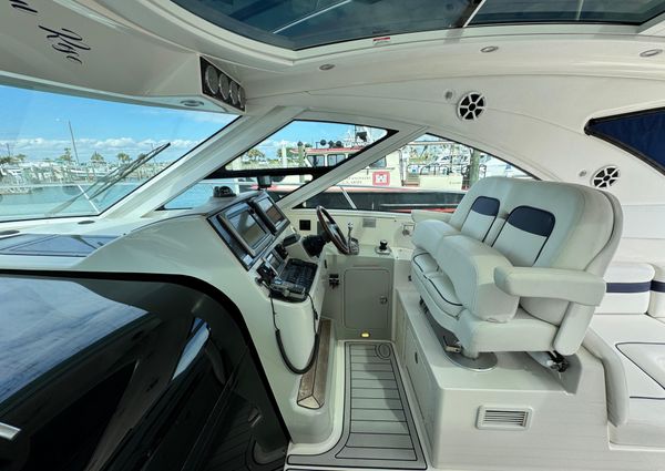 Sea Ray 470 Sundancer image