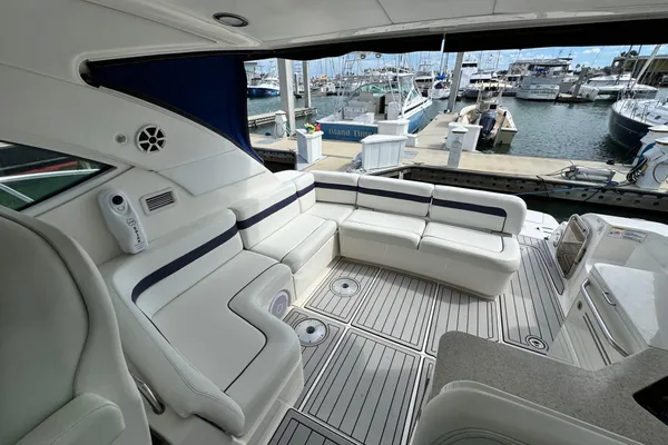 Sea Ray 470 Sundancer image