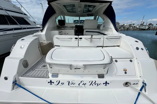 Sea Ray 470 Sundancer image