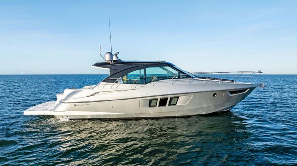 Cruisers Yachts 45 Cantius 