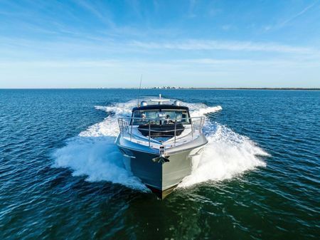 Cruisers Yachts 45 Cantius image