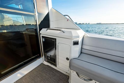 Cruisers Yachts 45 Cantius image