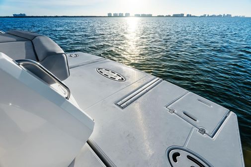 Cruisers Yachts 45 Cantius image