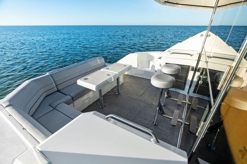 Cruisers Yachts 45 Cantius image