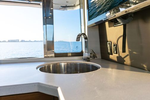 Cruisers Yachts 45 Cantius image