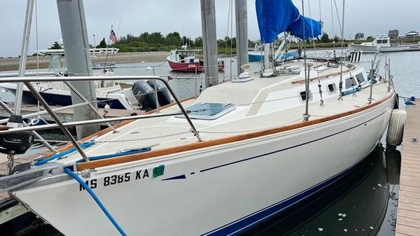 CAL 33 MK II