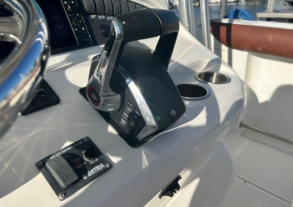 Boston Whaler 320 Outrage image