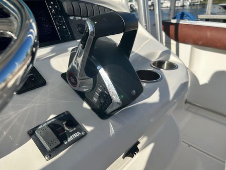 Boston Whaler 320 Outrage image