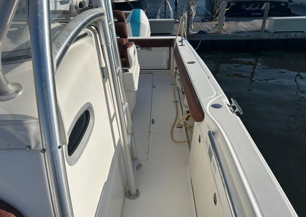 Boston Whaler 320 Outrage image