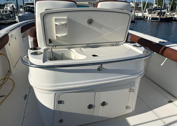 Boston Whaler 320 Outrage image