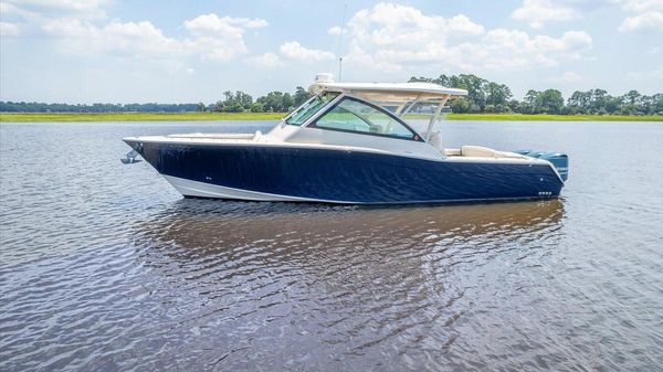 Grady-White Freedom 375
