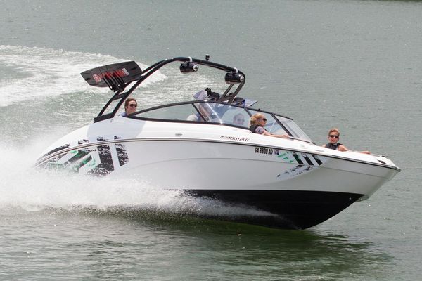 Yamaha-boats AR240 - main image