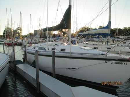 Hunter 31 image