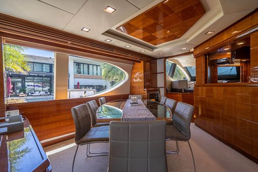 Azimut Flybridge image