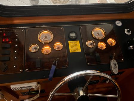 Destination Yachts 55 House Boat image