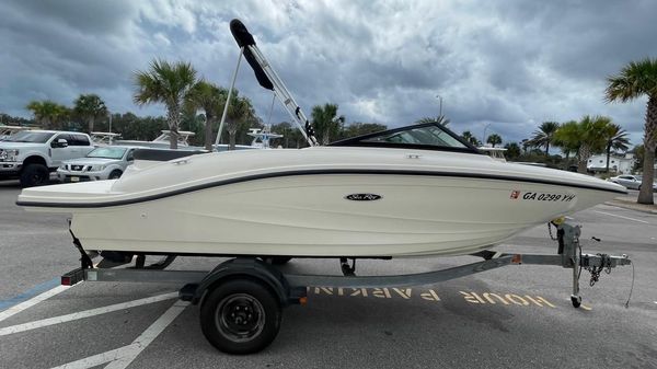 Sea Ray 19 SPX