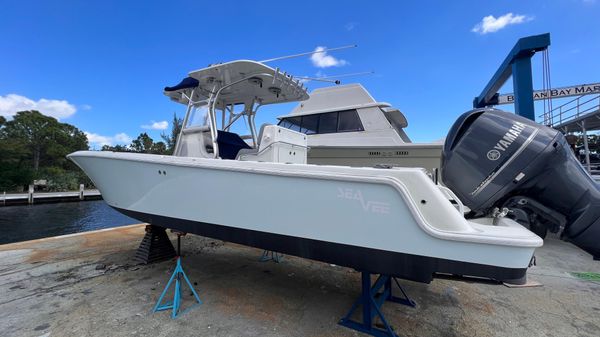 SeaVee 34B