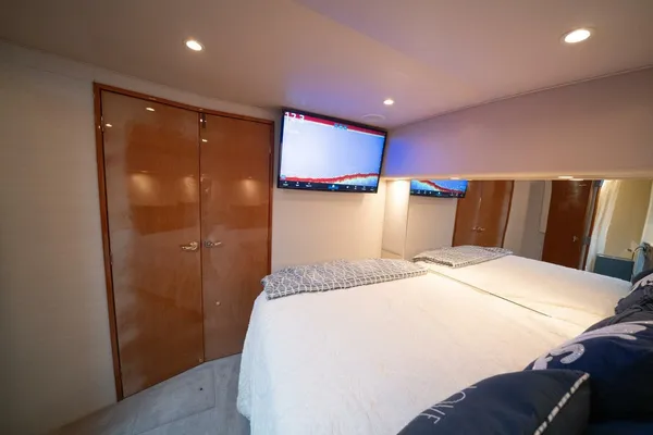 Viking 52-CONVERTIBLE image