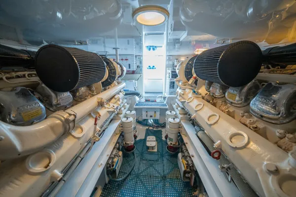 Viking 52-CONVERTIBLE image