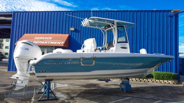 Sea Hunt Escape 25