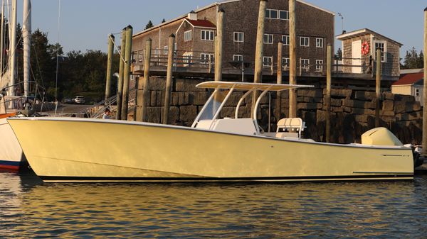 Brooklin Boat Yard Center Console 32