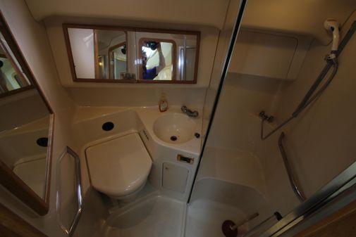 Sea-ray 420-AFT-CABIN image