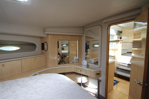 Sea-ray 420-AFT-CABIN image