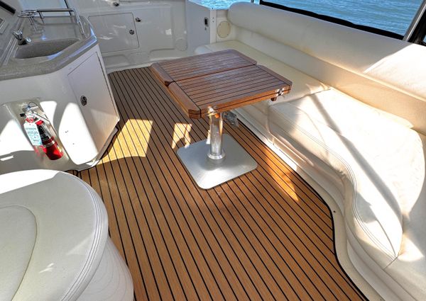 Sea Ray 390 Motor Yacht image