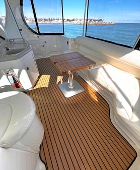 Sea Ray 390 Motor Yacht image