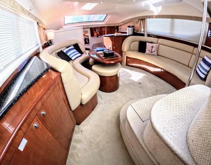 Sea Ray 390 Motor Yacht image