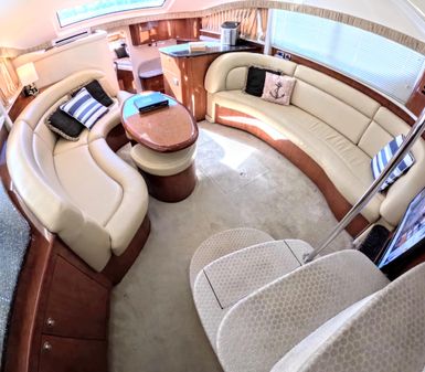 Sea Ray 390 Motor Yacht image