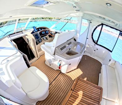 Sea Ray 390 Motor Yacht image